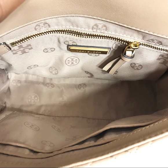 • Tory Burch Fleming Convertible Shoulder Bag • - Picture 4 of 8